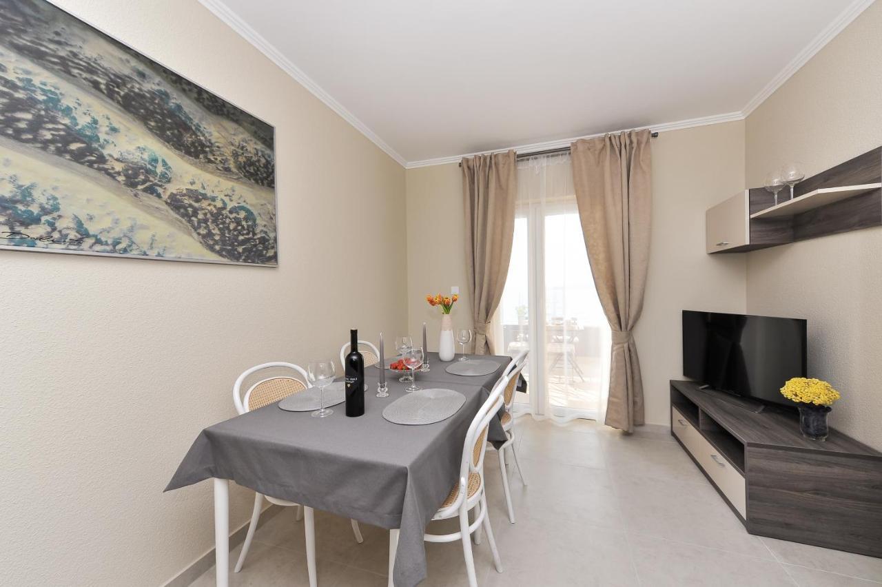 אוברובץ Apartmani Peric 1 Meka Draga מראה חיצוני תמונה
